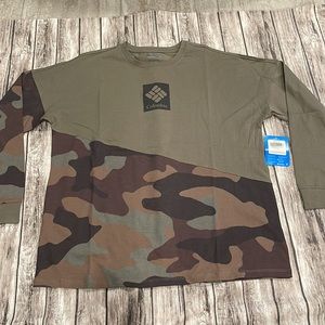 Columbia Park Women’s Green Camo Long Sleeve Tee Size Large